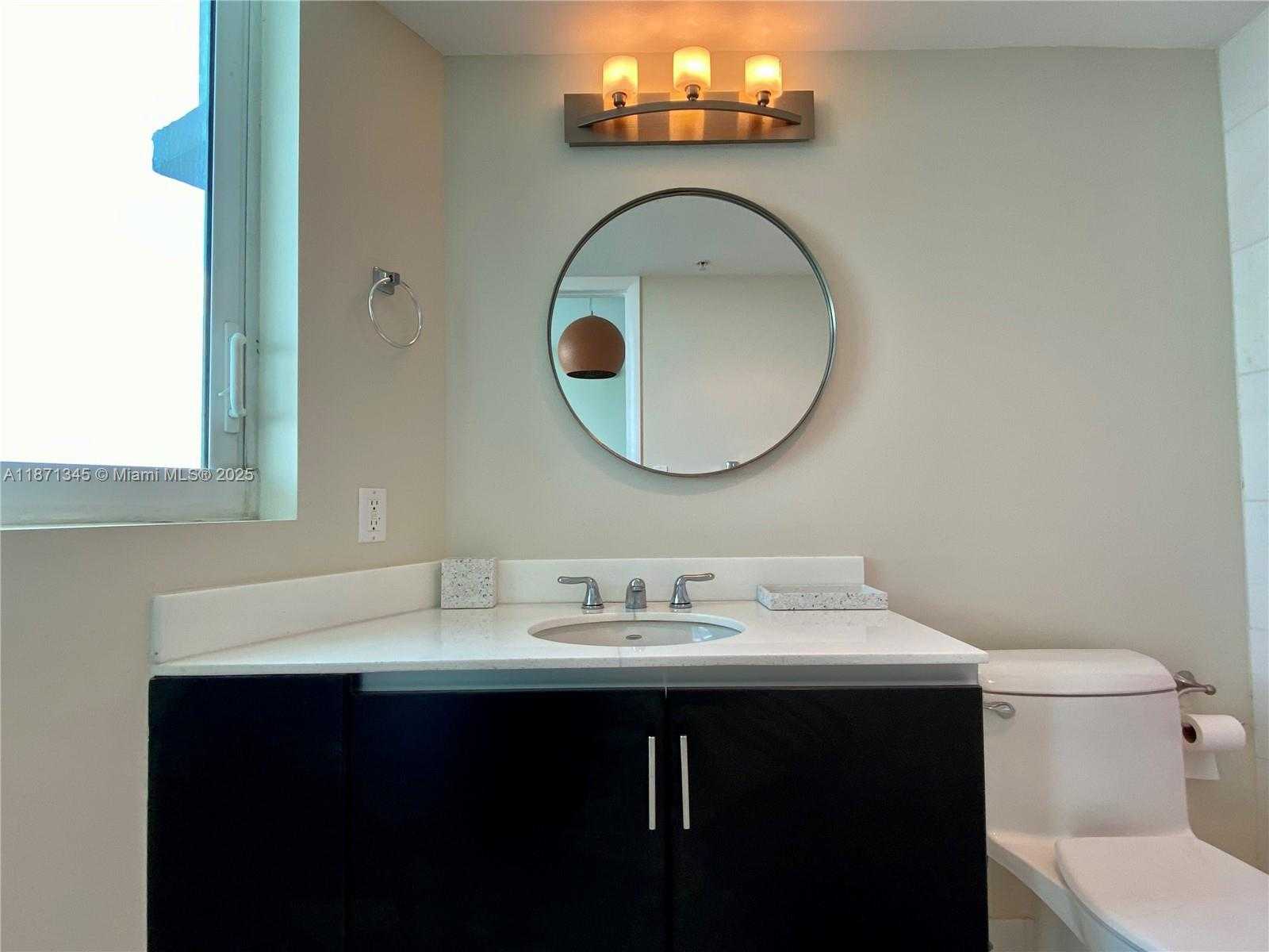 Small Image of 665 NORTH EAST 25TH ST #1702, Miami Number 15
