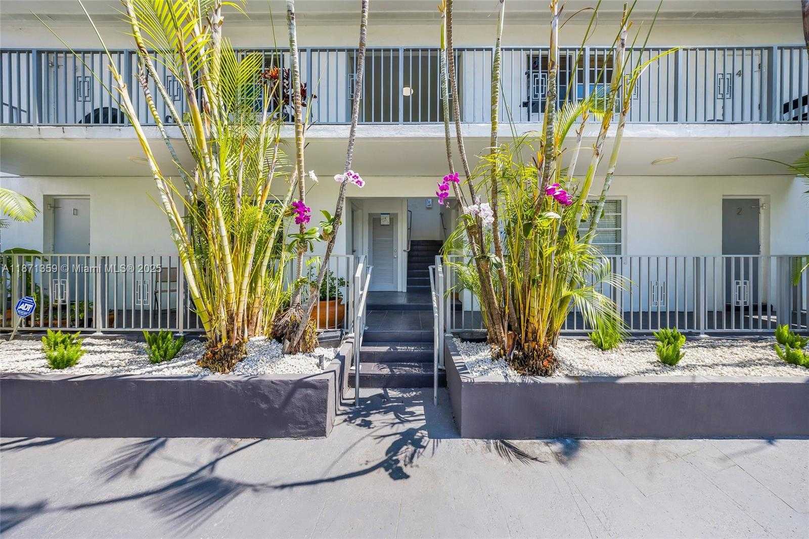 Small Image of 1125 9TH ST #1, Miami Beach Number 14