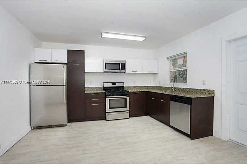 Small Image of 1125 9TH ST #1, Miami Beach Number 2