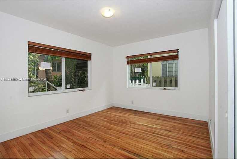 Small Image of 1125 9TH ST #1, Miami Beach Number 4