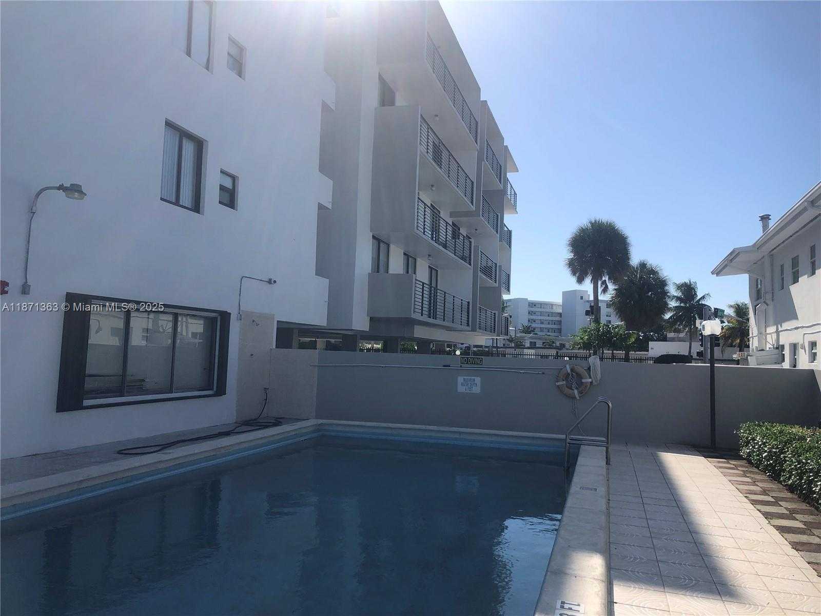 Small Image of 8100 BYRON AVE #509, Miami Beach Number 16