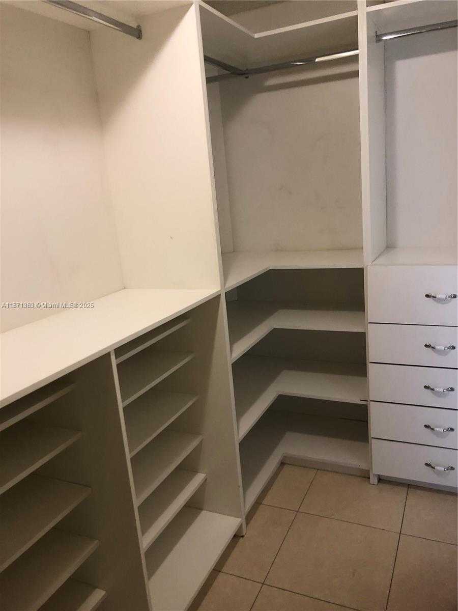 Small Image of 8100 BYRON AVE #509, Miami Beach Number 8
