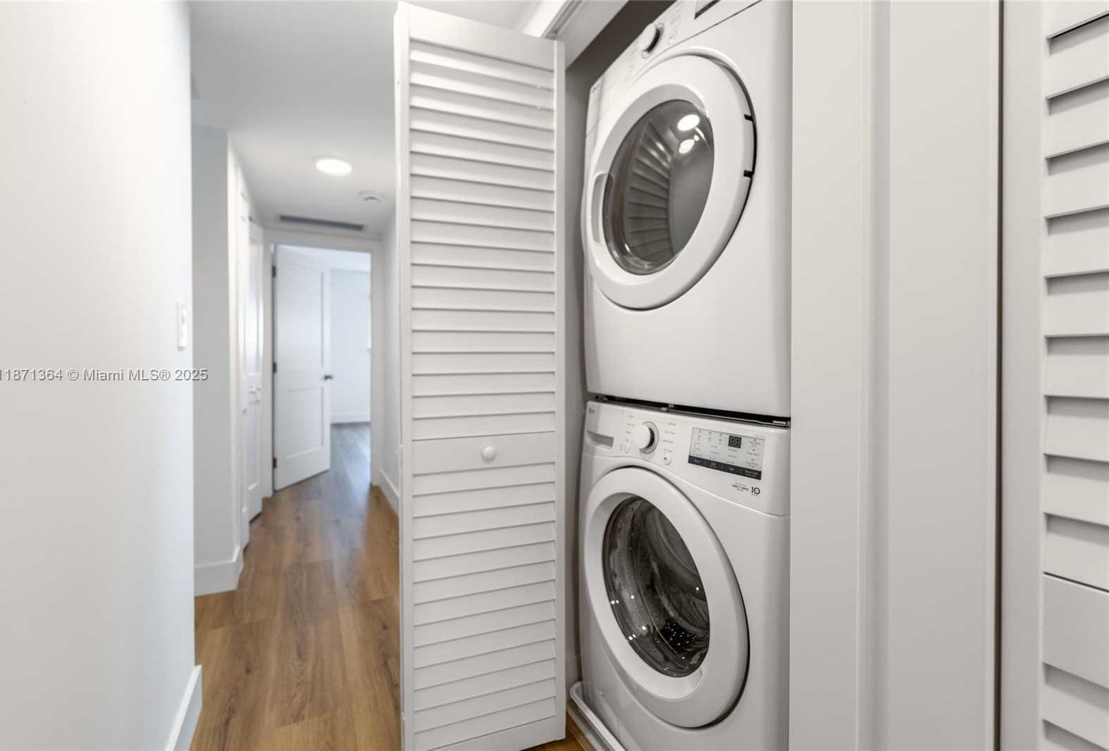 Small Image of 3160 SOUTH LE JEUNE RD #3160, Coral Gables Number 12