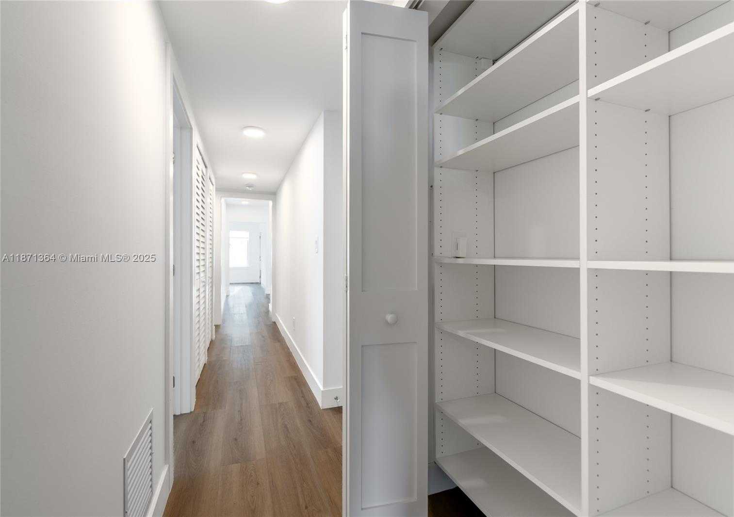 Small Image of 3160 SOUTH LE JEUNE RD #3160, Coral Gables Number 13