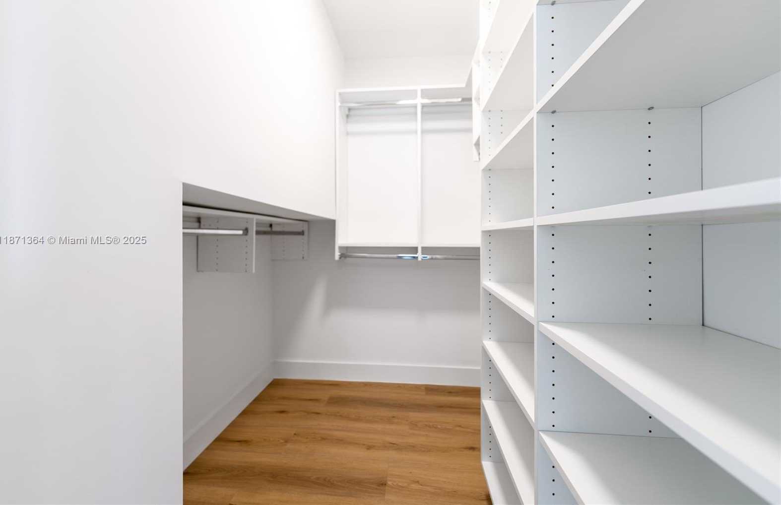 Small Image of 3160 SOUTH LE JEUNE RD #3160, Coral Gables Number 23