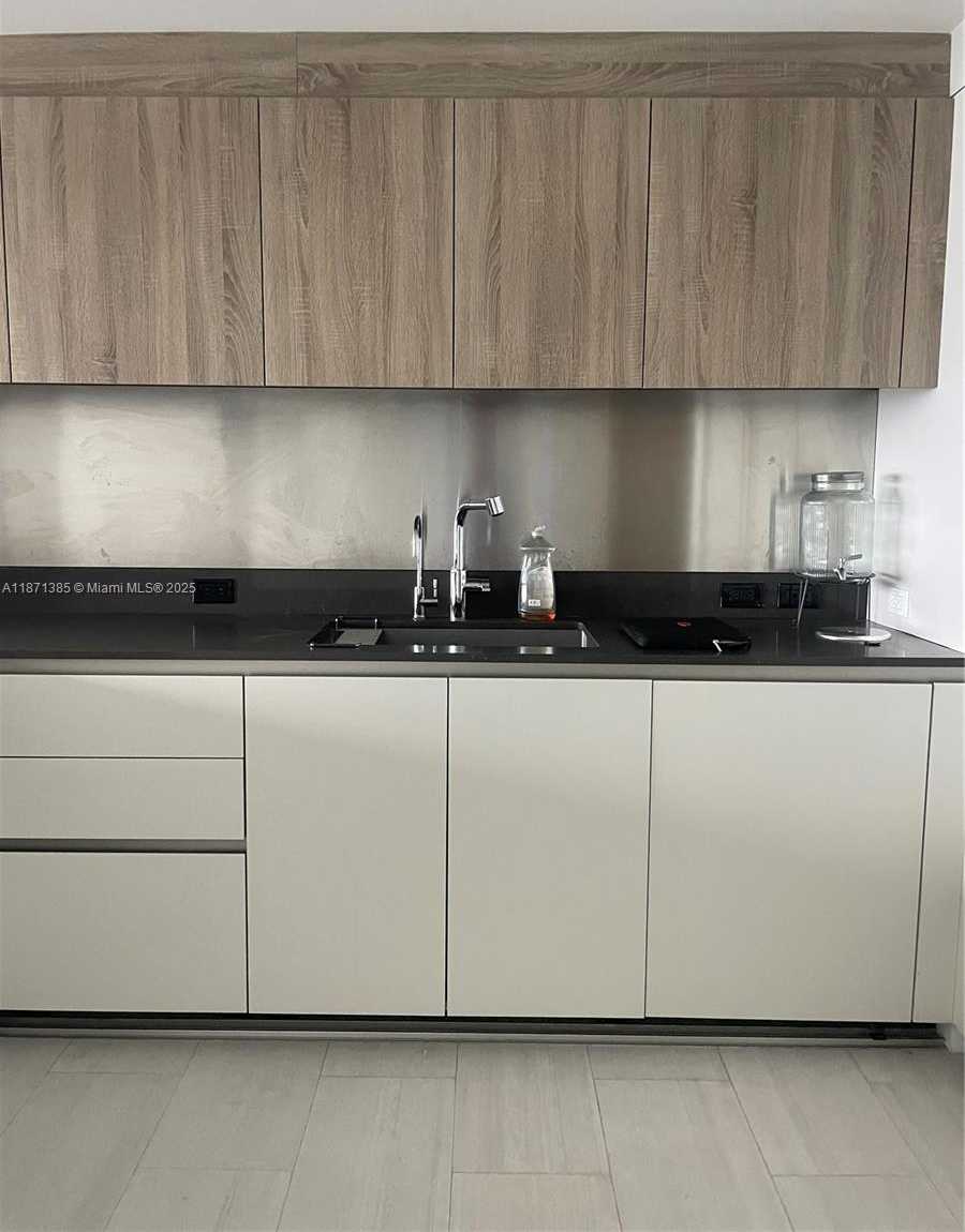 Small Image of 1000 BRICKELL PLAZA #4904, Miami Number 31