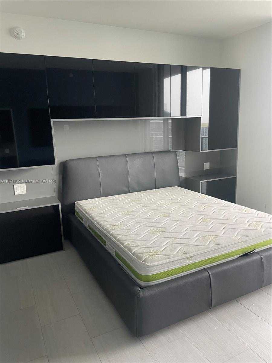 Small Image of 1000 BRICKELL PLAZA #4904, Miami Number 37