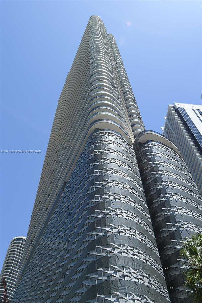 Small Image of 1000 BRICKELL PLAZA #4904, Miami Number 4