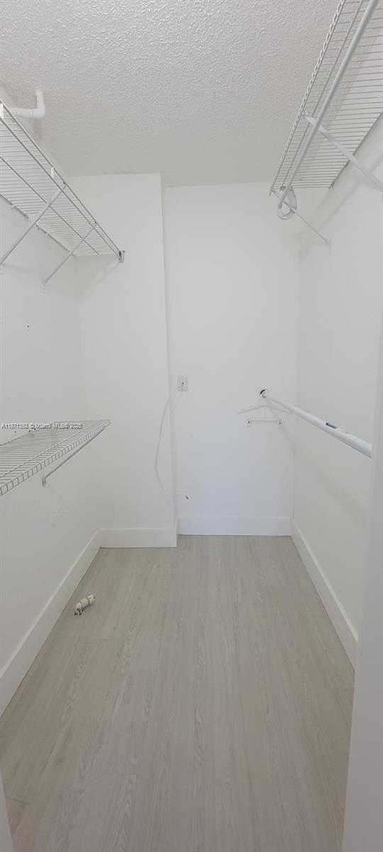 Small Image of 8323 NORTH WEST LAKE DR #404, Doral Number 5