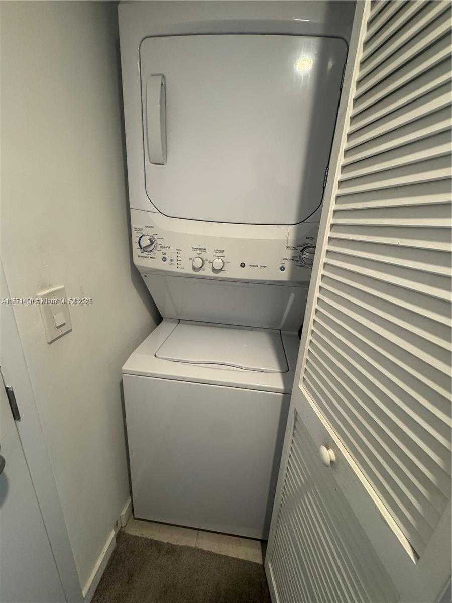 Small Image of 31 SOUTH EAST 6TH ST #1103, Miami Number 7