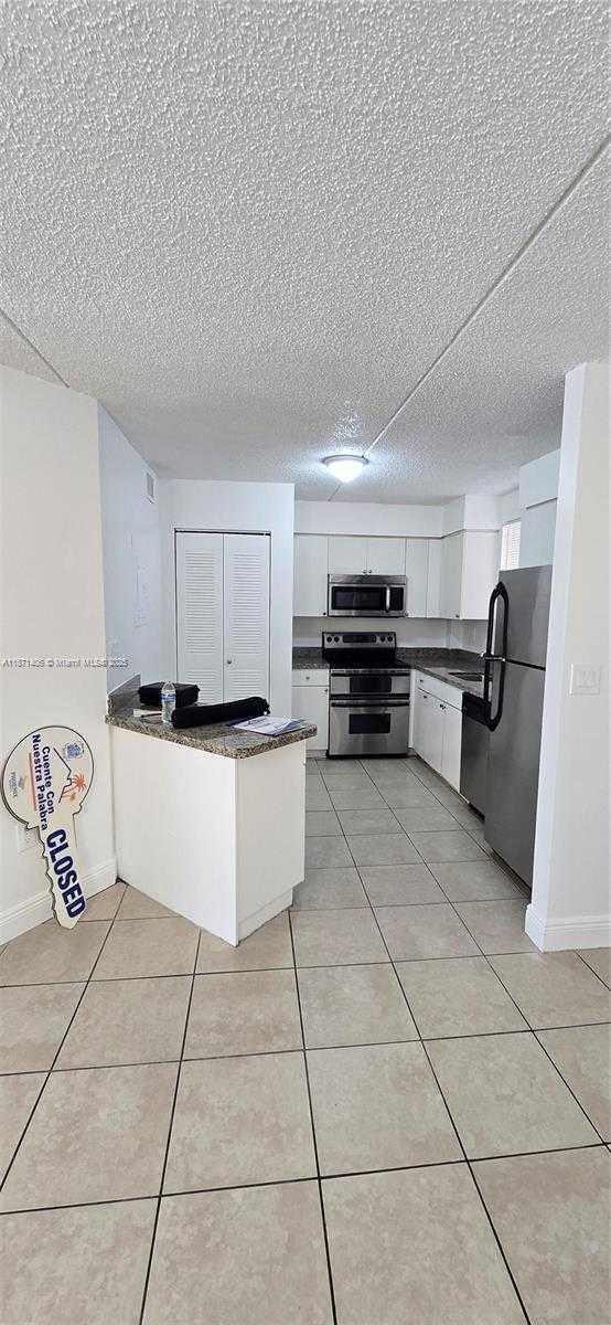 Small Image of 6195 NORTH WEST 186TH ST #304, Hialeah Number 4