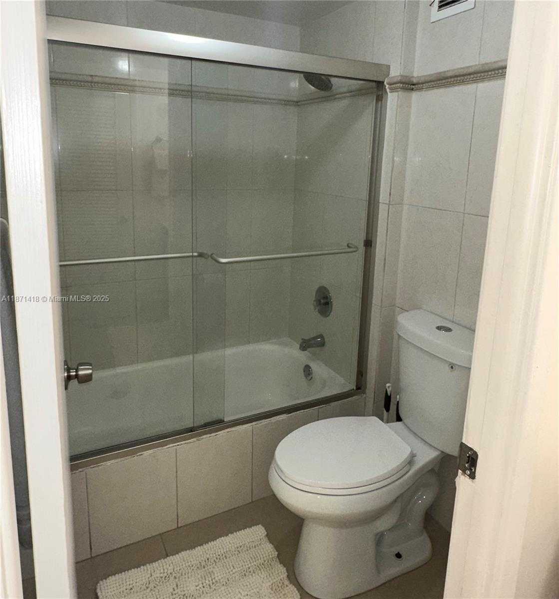 Small Image of 2301 COLLINS AVE #420, Miami Beach Number 14