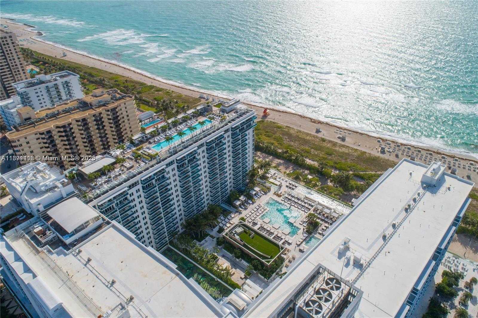 Small Image of 2301 COLLINS AVE #420, Miami Beach Number 2