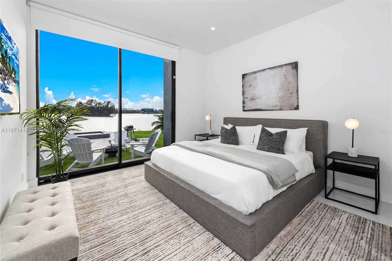 Small Image of 5420 SOUTH WEST 72ND AVE, Miami Number 24