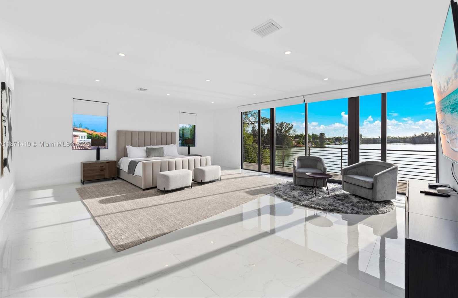 Small Image of 5420 SOUTH WEST 72ND AVE, Miami Number 25