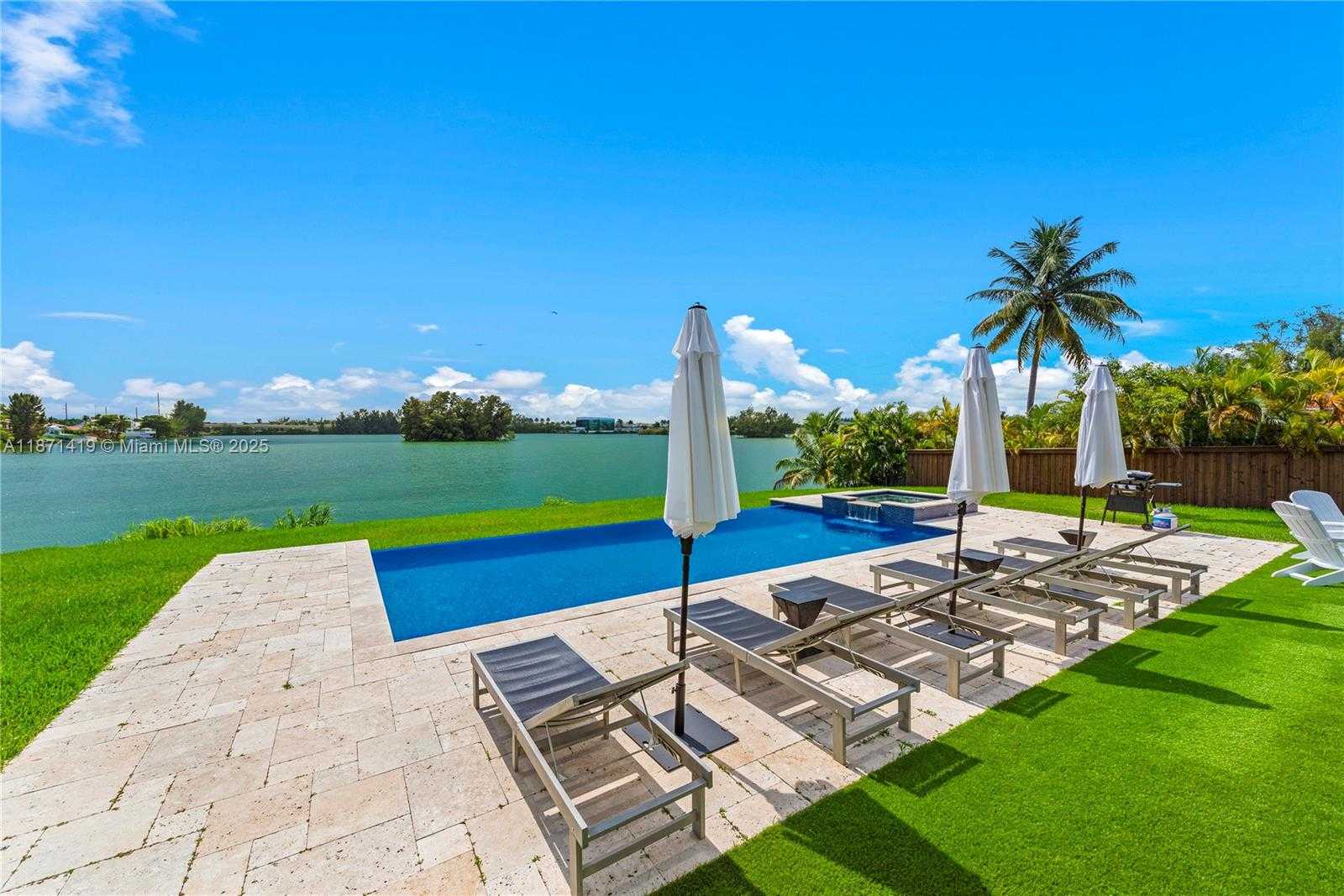Small Image of 5420 SOUTH WEST 72ND AVE, Miami Number 30