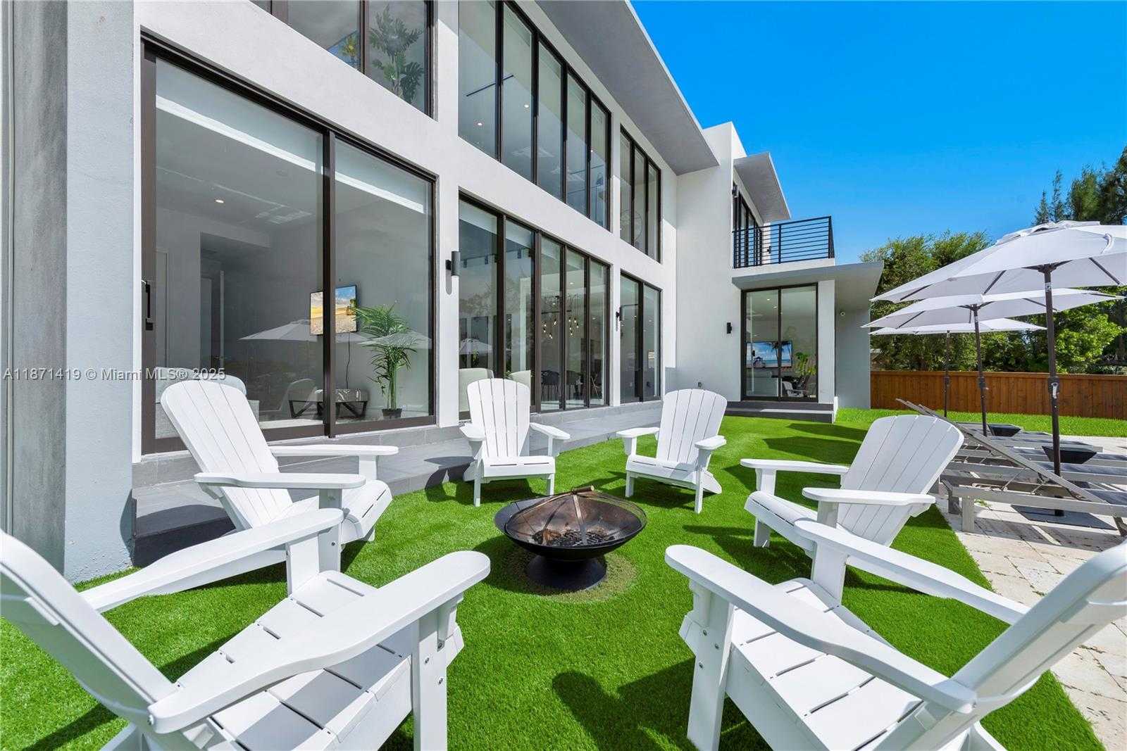 Small Image of 5420 SOUTH WEST 72ND AVE, Miami Number 37
