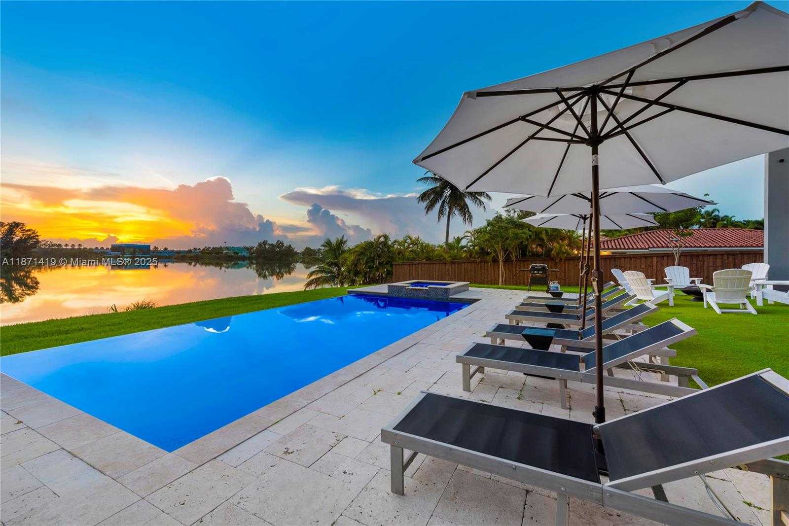 Small Image of 5420 SOUTH WEST 72ND AVE, Miami Number 46