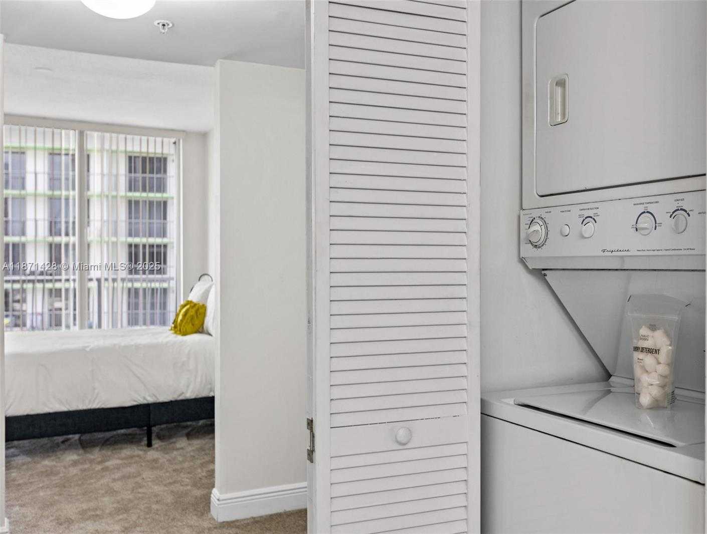 Small Image of 1750 NORTH BAYSHORE DR #1811, Miami Number 11