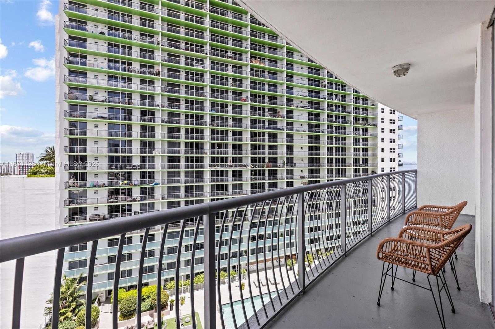 Small Image of 1750 NORTH BAYSHORE DR #1811, Miami Number 15