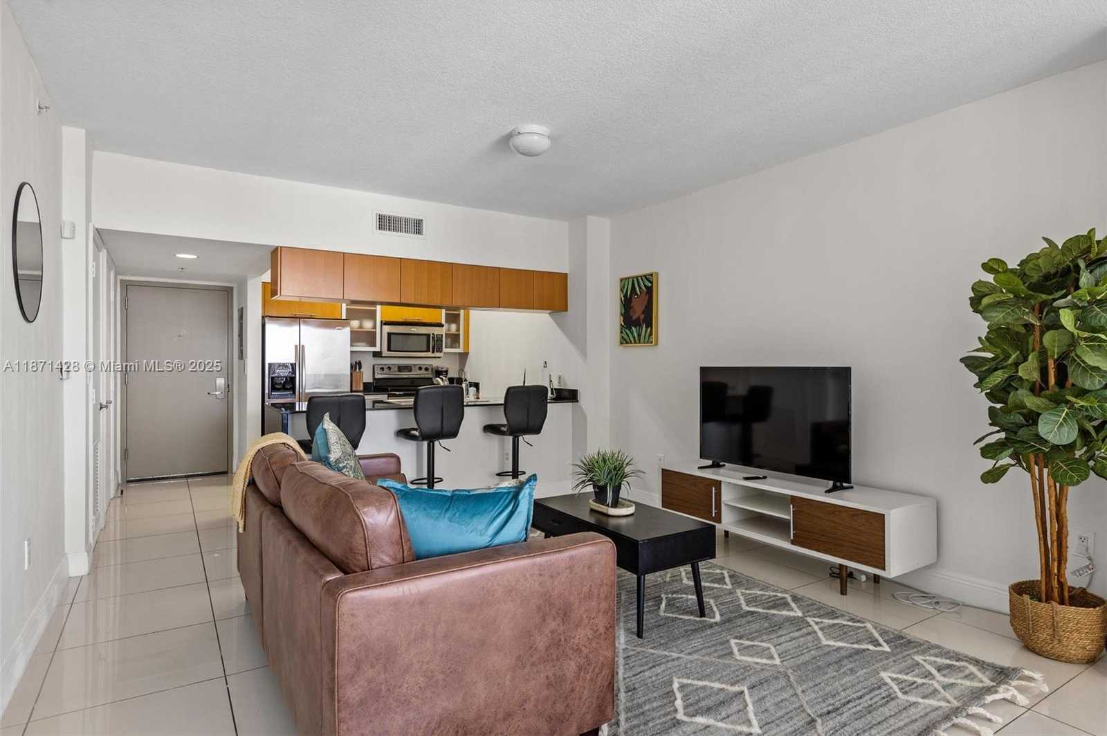 Small Image of 1750 NORTH BAYSHORE DR #1811, Miami Number 3