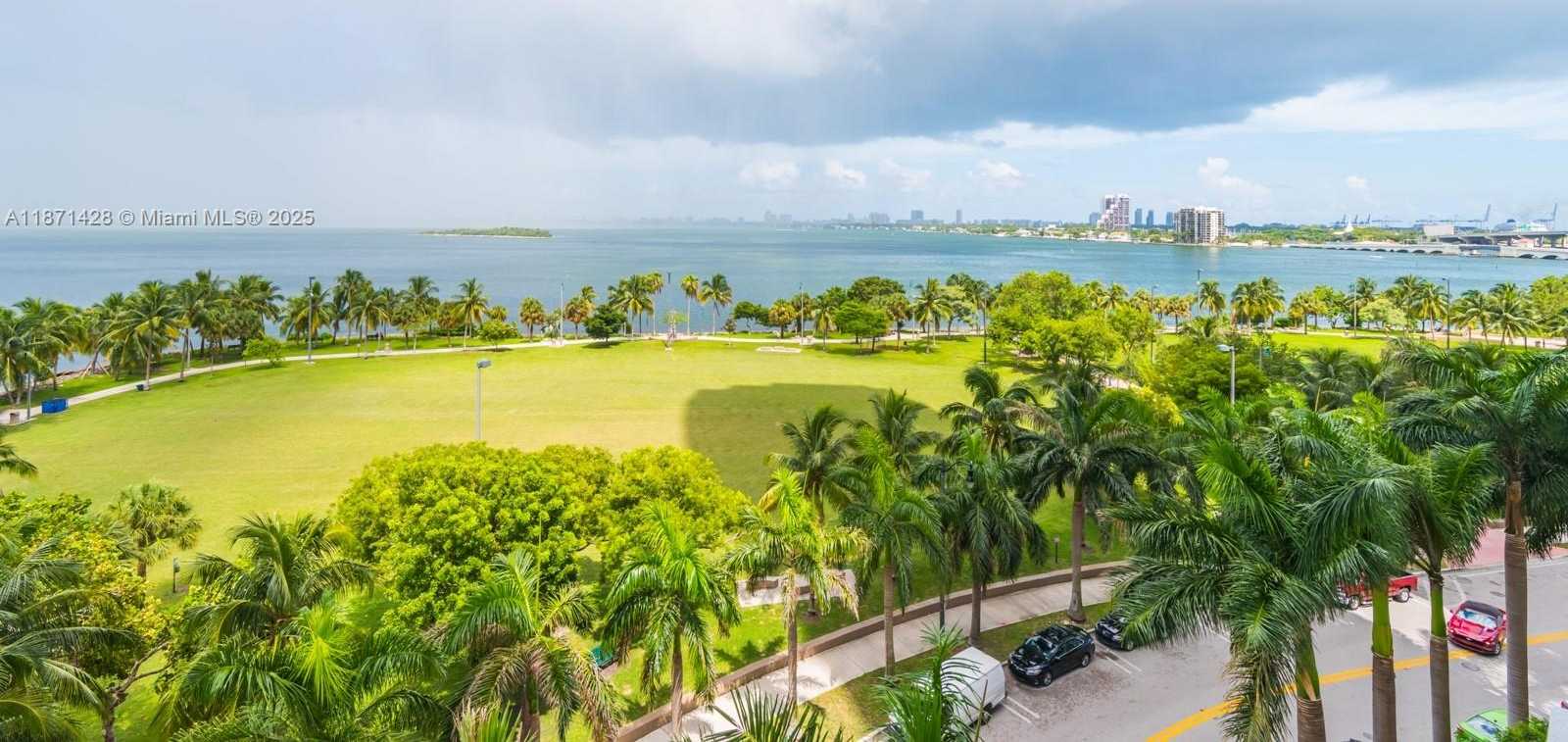 Small Image of 1750 NORTH BAYSHORE DR #1811, Miami Number 30
