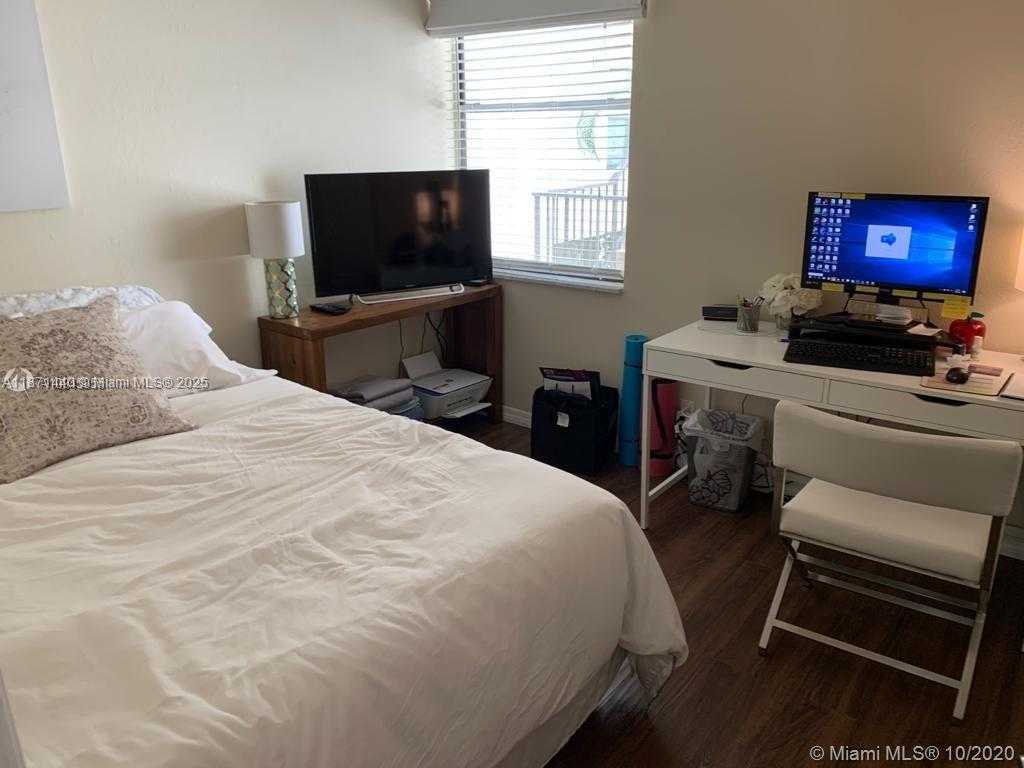 Small Image of 20200 WEST COUNTRY CLUB DR #104, Aventura Number 12