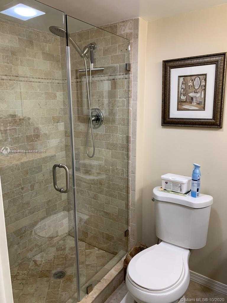Small Image of 20200 WEST COUNTRY CLUB DR #104, Aventura Number 14