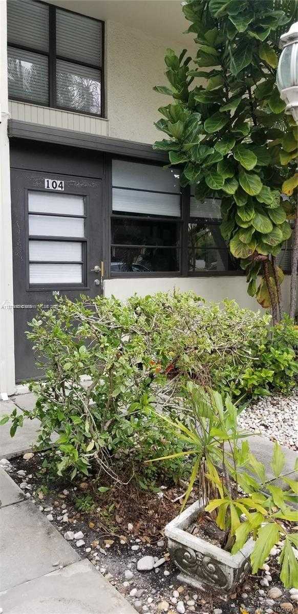 Small Image of 20200 WEST COUNTRY CLUB DR #104, Aventura Number 19