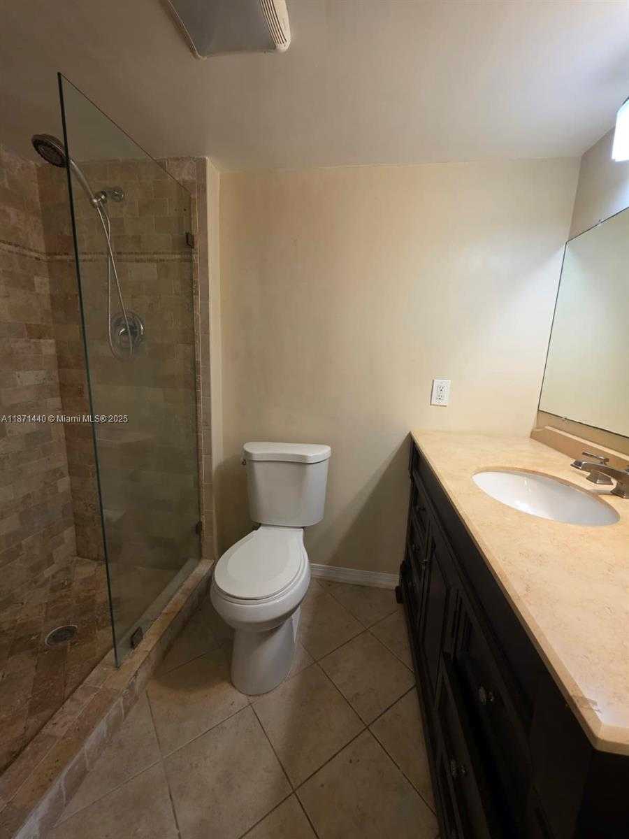 Small Image of 20200 WEST COUNTRY CLUB DR #104, Aventura Number 27