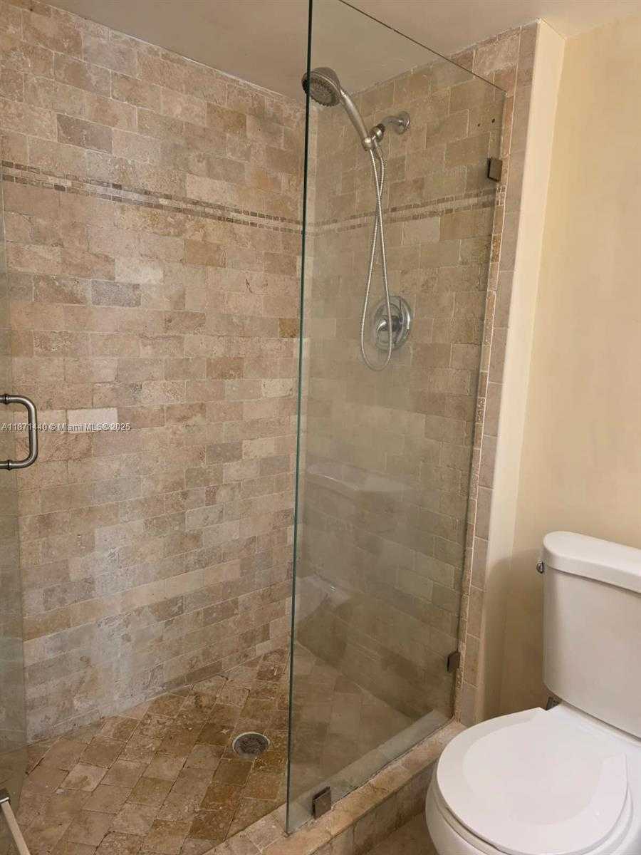 Small Image of 20200 WEST COUNTRY CLUB DR #104, Aventura Number 28