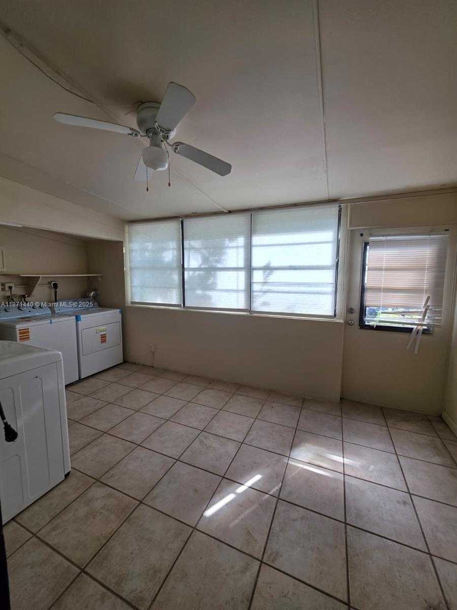 Small Image of 20200 WEST COUNTRY CLUB DR #104, Aventura Number 36