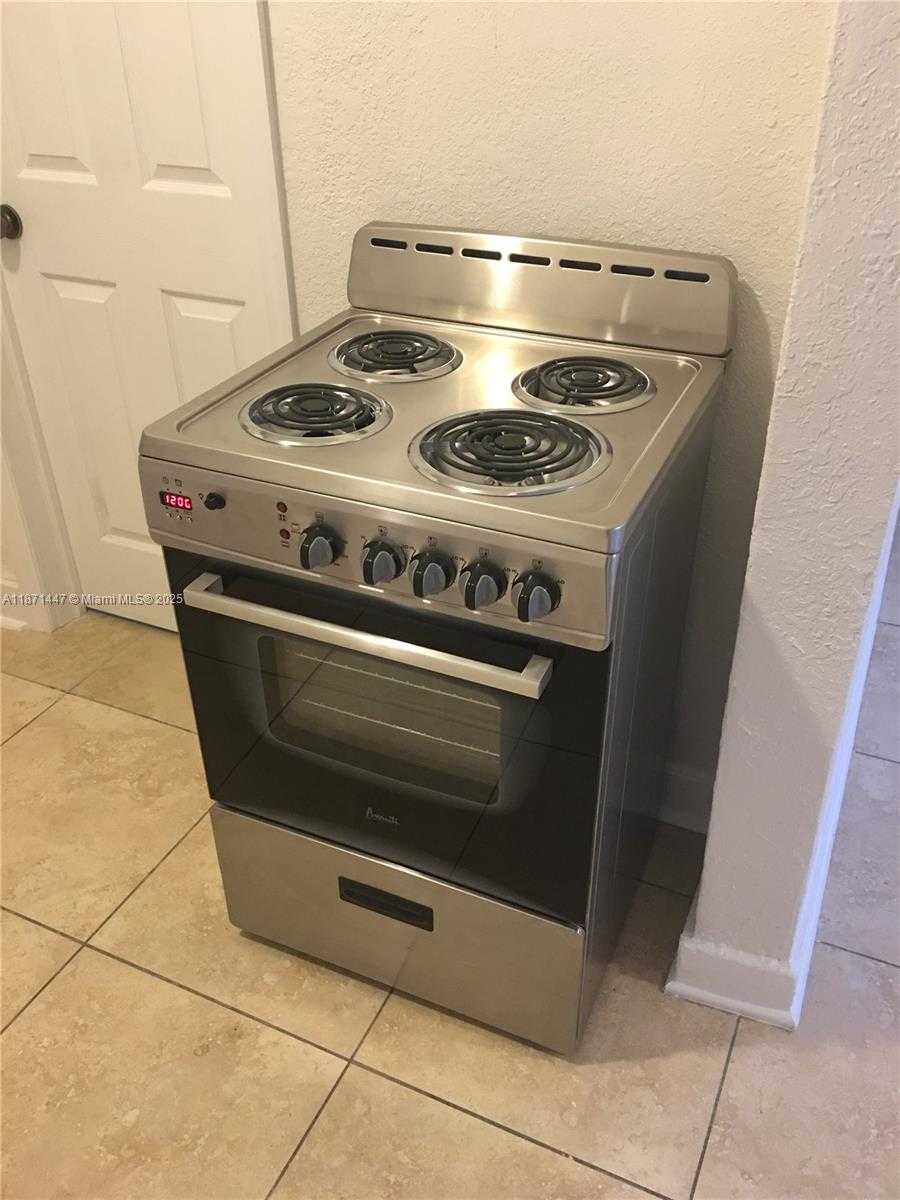 Small Image of 712 SOUTH WEST 56 AV #6, Coral Gables Number 7