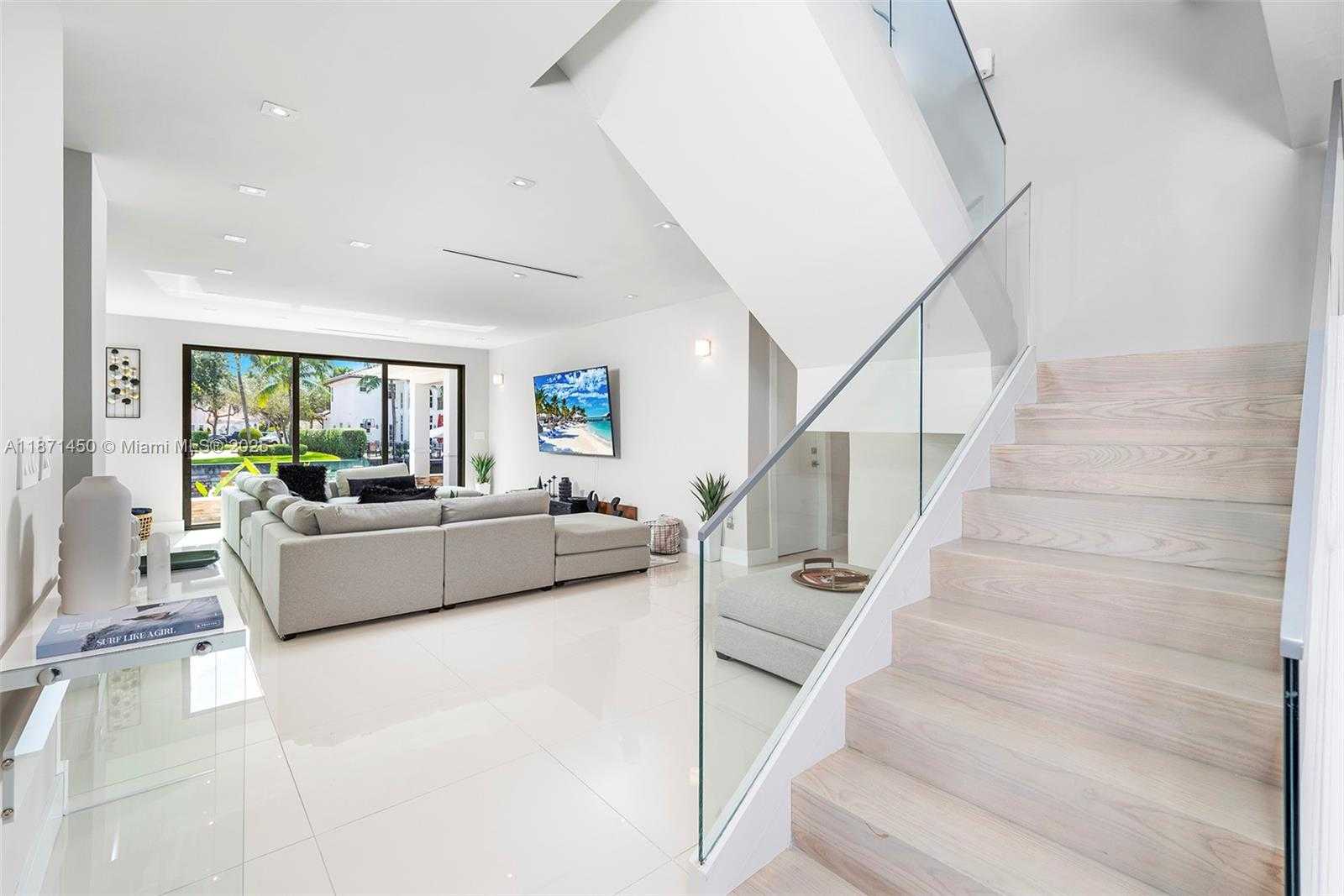 Small Image of 850 WASHINGTON ST, Hollywood Number 16