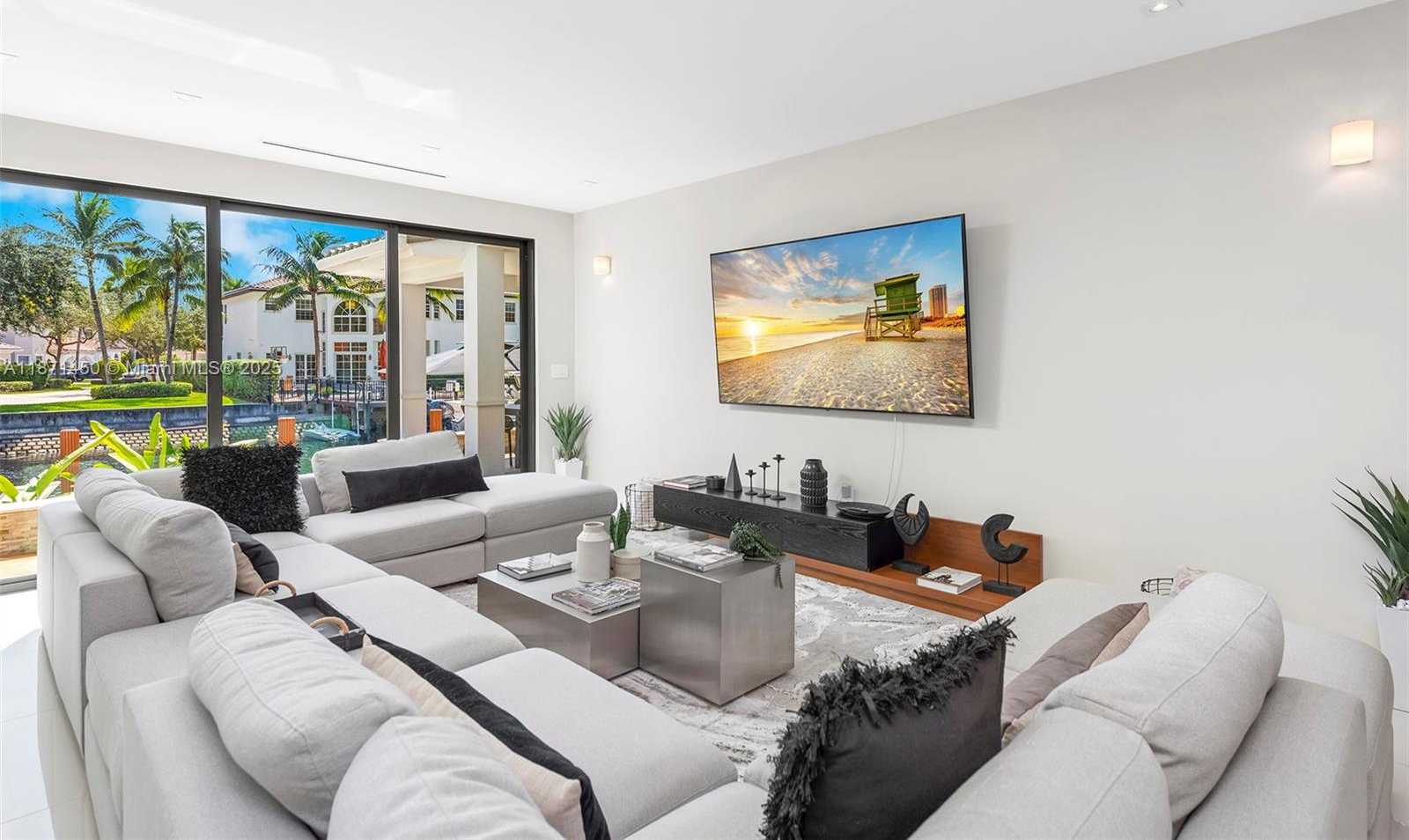 Small Image of 850 WASHINGTON ST, Hollywood Number 22