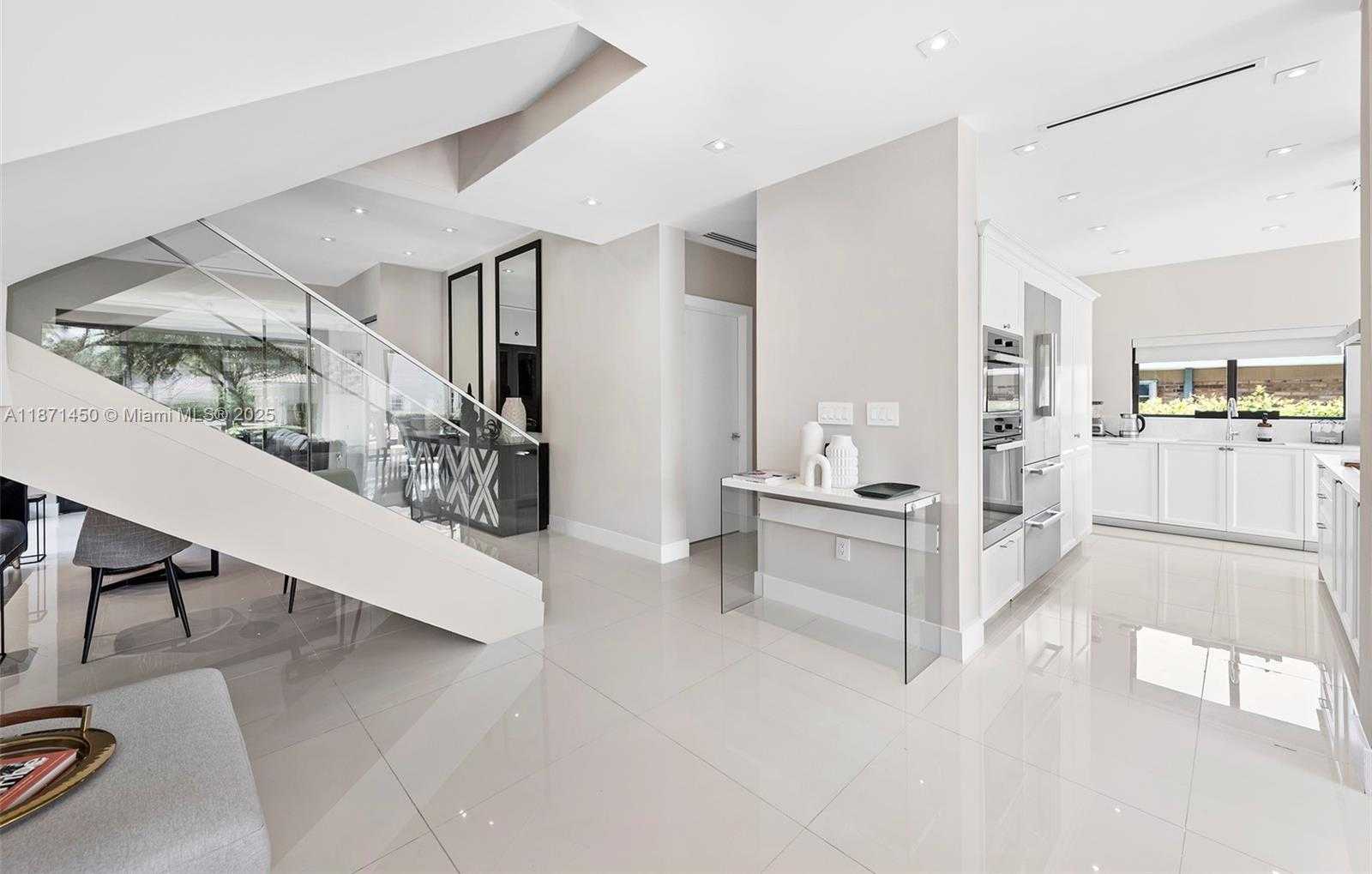 Small Image of 850 WASHINGTON ST, Hollywood Number 23