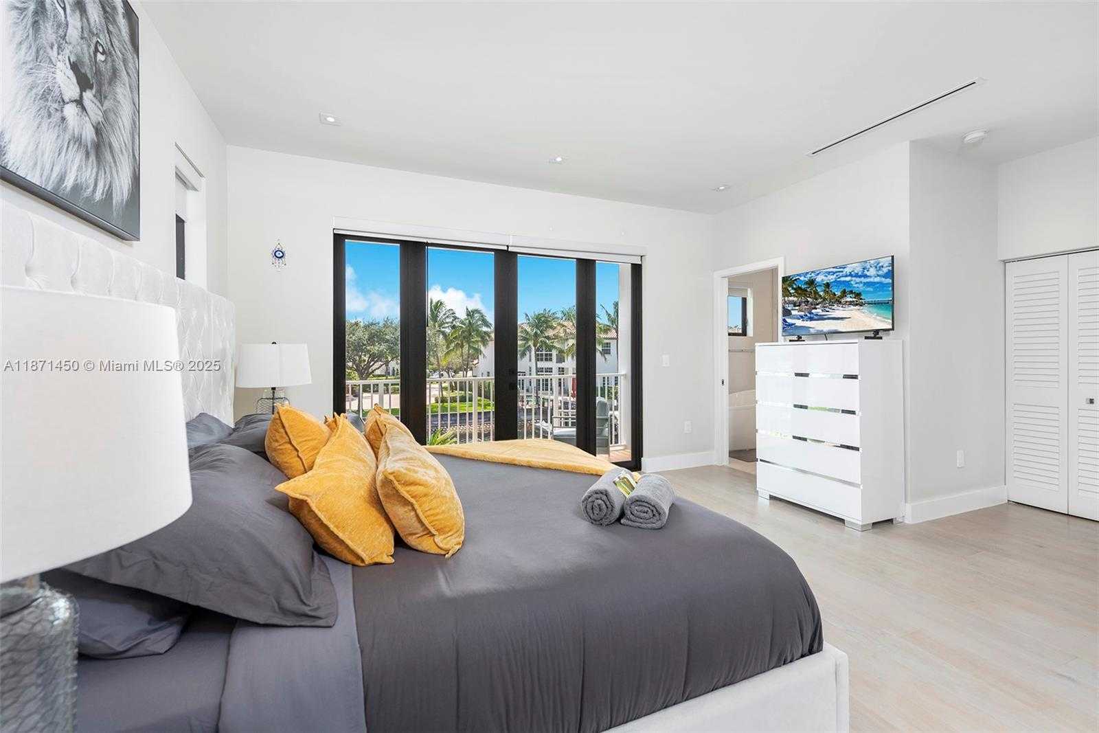 Small Image of 850 WASHINGTON ST, Hollywood Number 27
