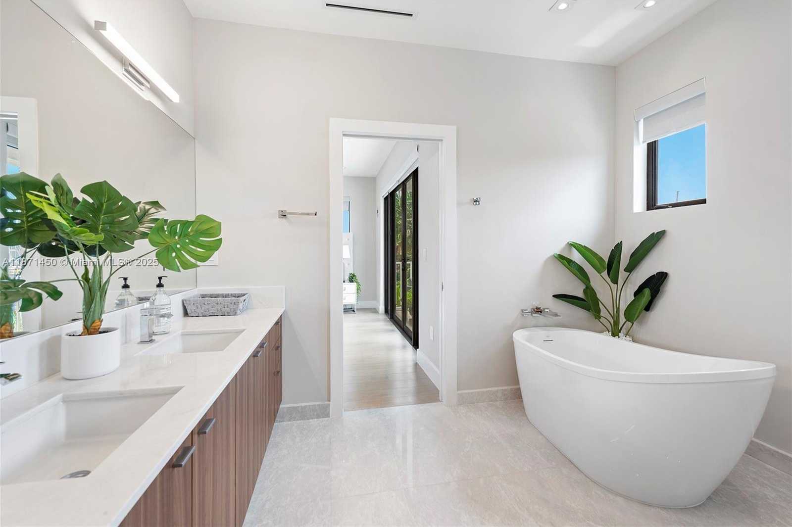 Small Image of 850 WASHINGTON ST, Hollywood Number 29