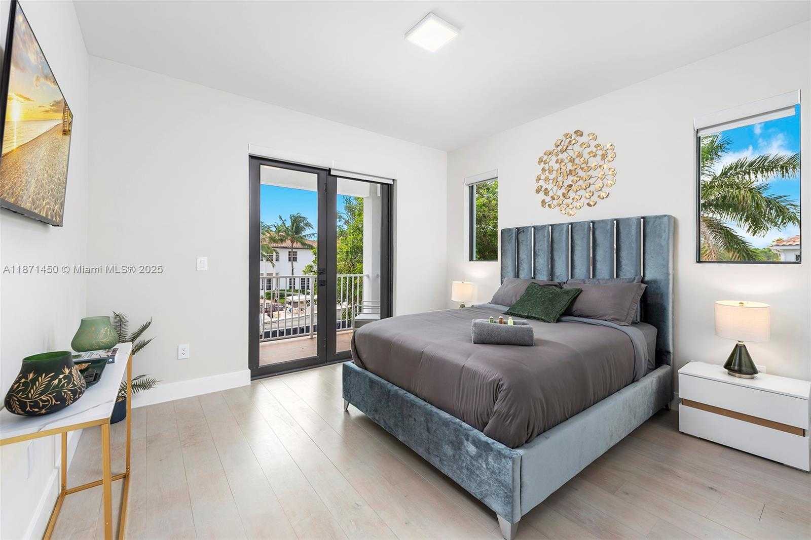 Small Image of 850 WASHINGTON ST, Hollywood Number 33