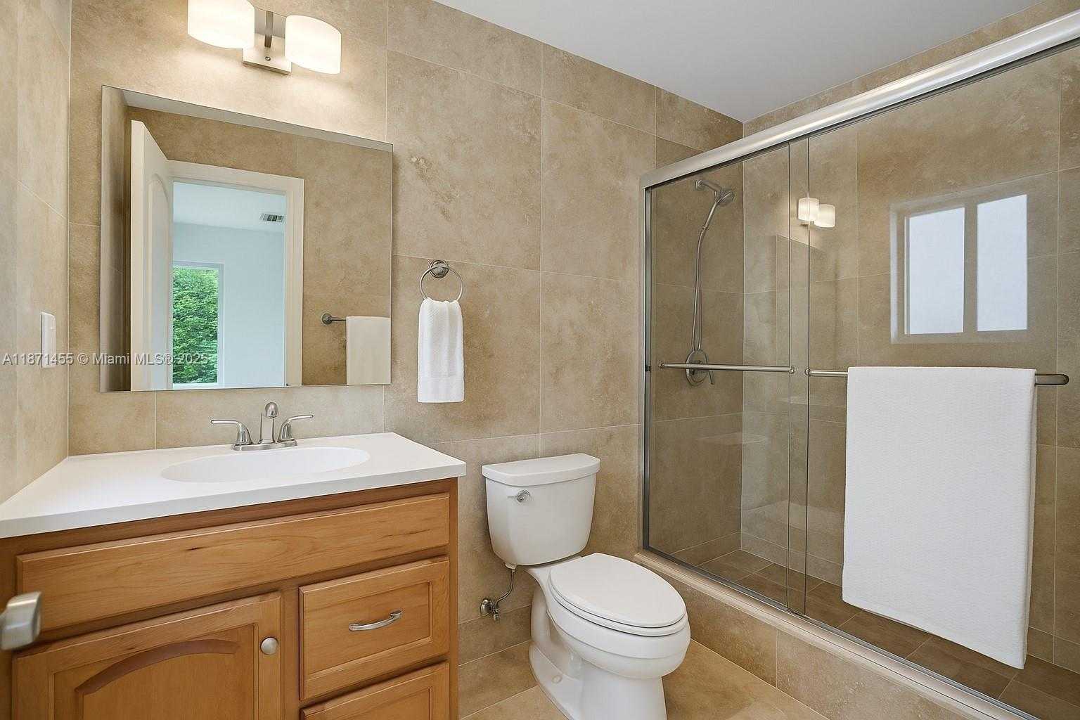 Small Image of 5620 ALHAMBRA CIR, Coral Gables Number 15