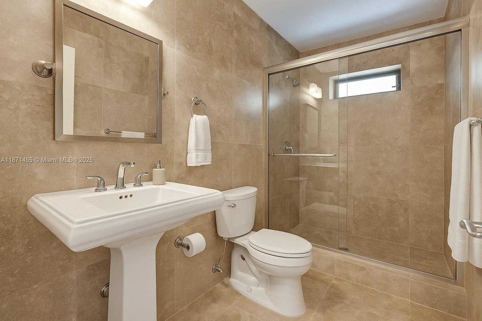 Small Image of 5620 ALHAMBRA CIR, Coral Gables Number 18