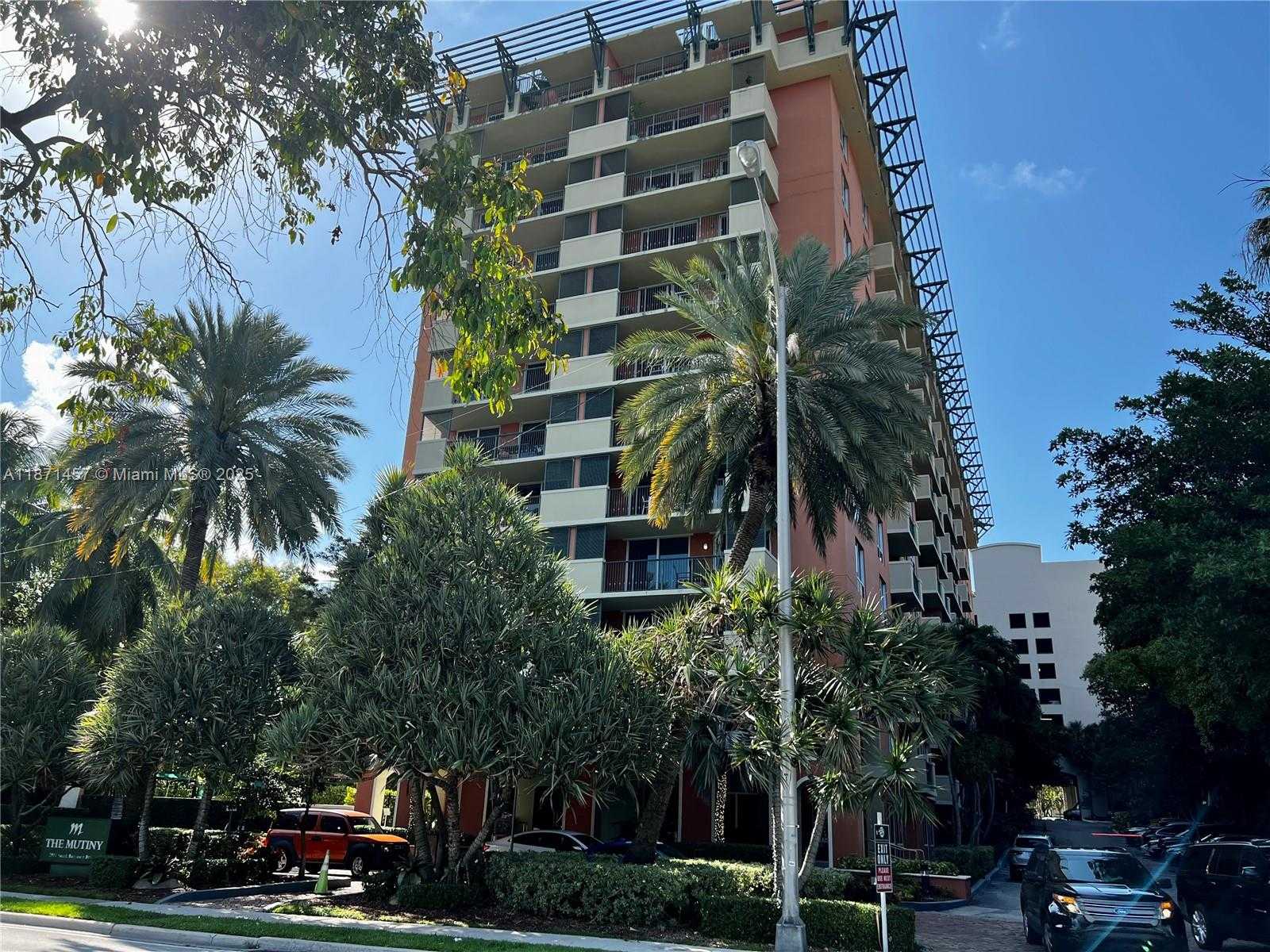 Small Image of 2951 SOUTH BAYSHORE DR #913, Miami Number 14