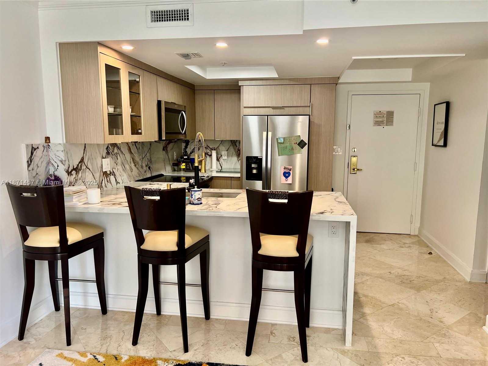 Small Image of 2951 SOUTH BAYSHORE DR #913, Miami Number 2