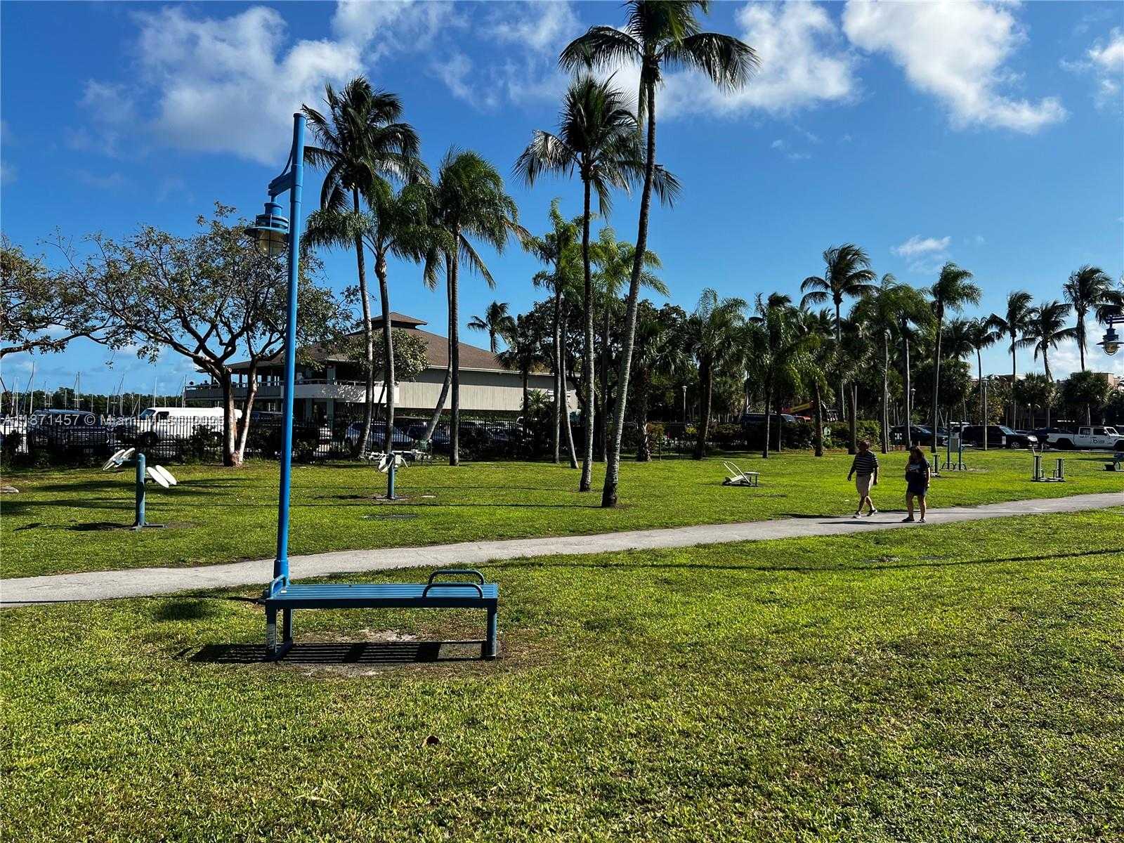 Small Image of 2951 SOUTH BAYSHORE DR #913, Miami Number 23
