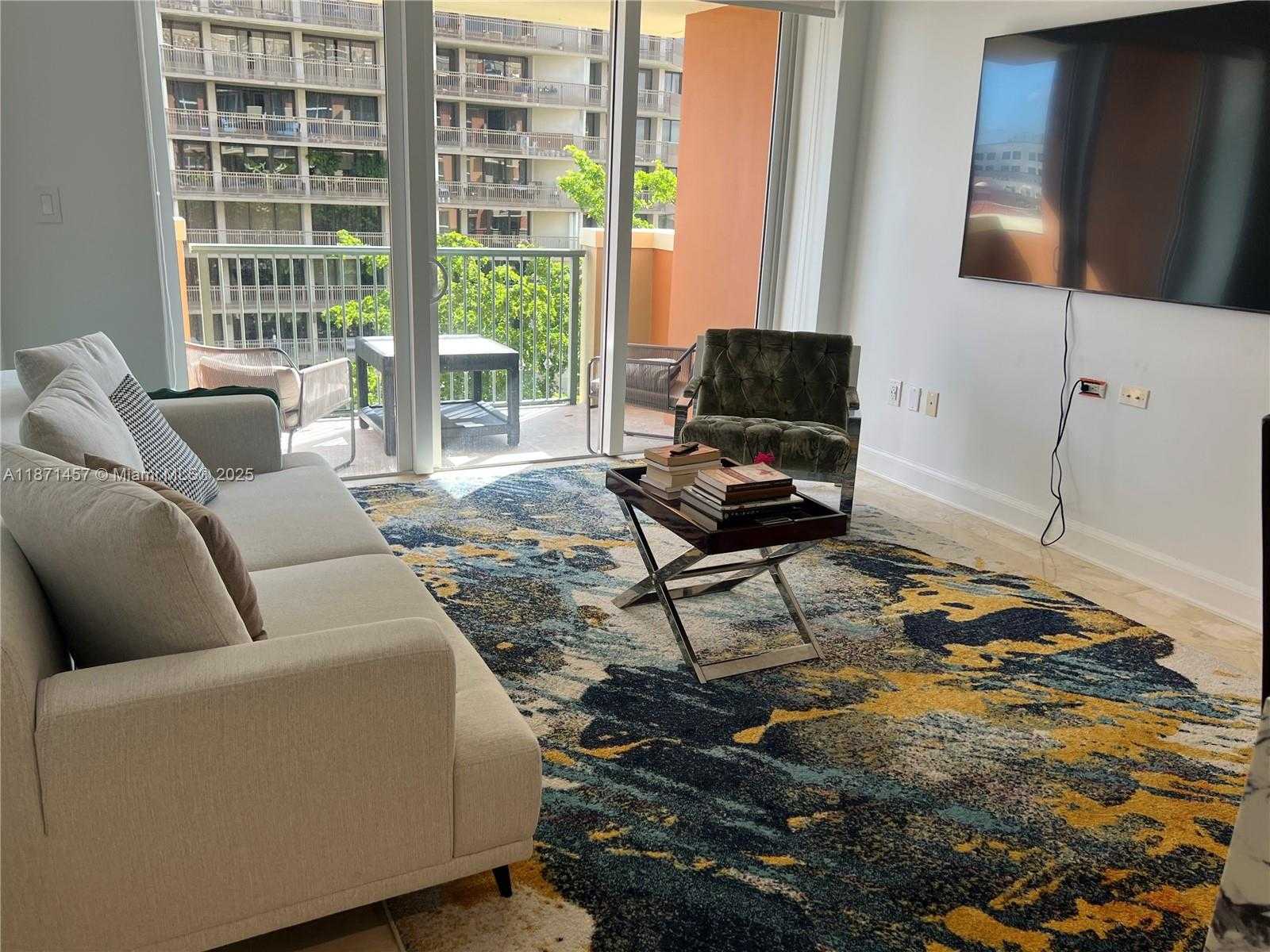 Small Image of 2951 SOUTH BAYSHORE DR #913, Miami Number 4