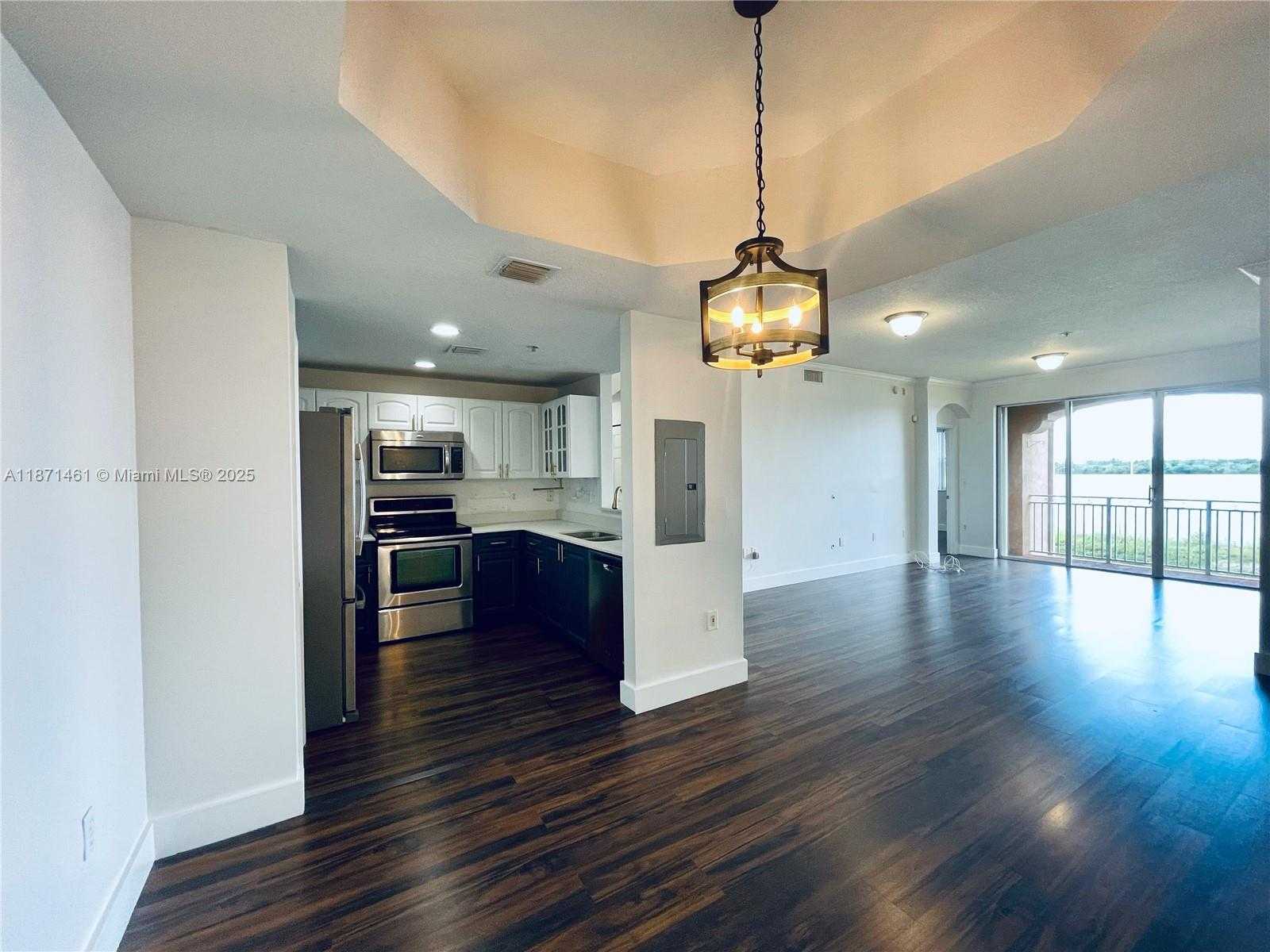 Small Image of 6560 NORTH WEST 114TH AVE #538, Doral Number 11