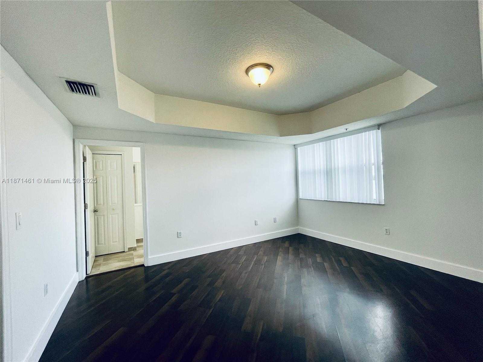 Small Image of 6560 NORTH WEST 114TH AVE #538, Doral Number 32