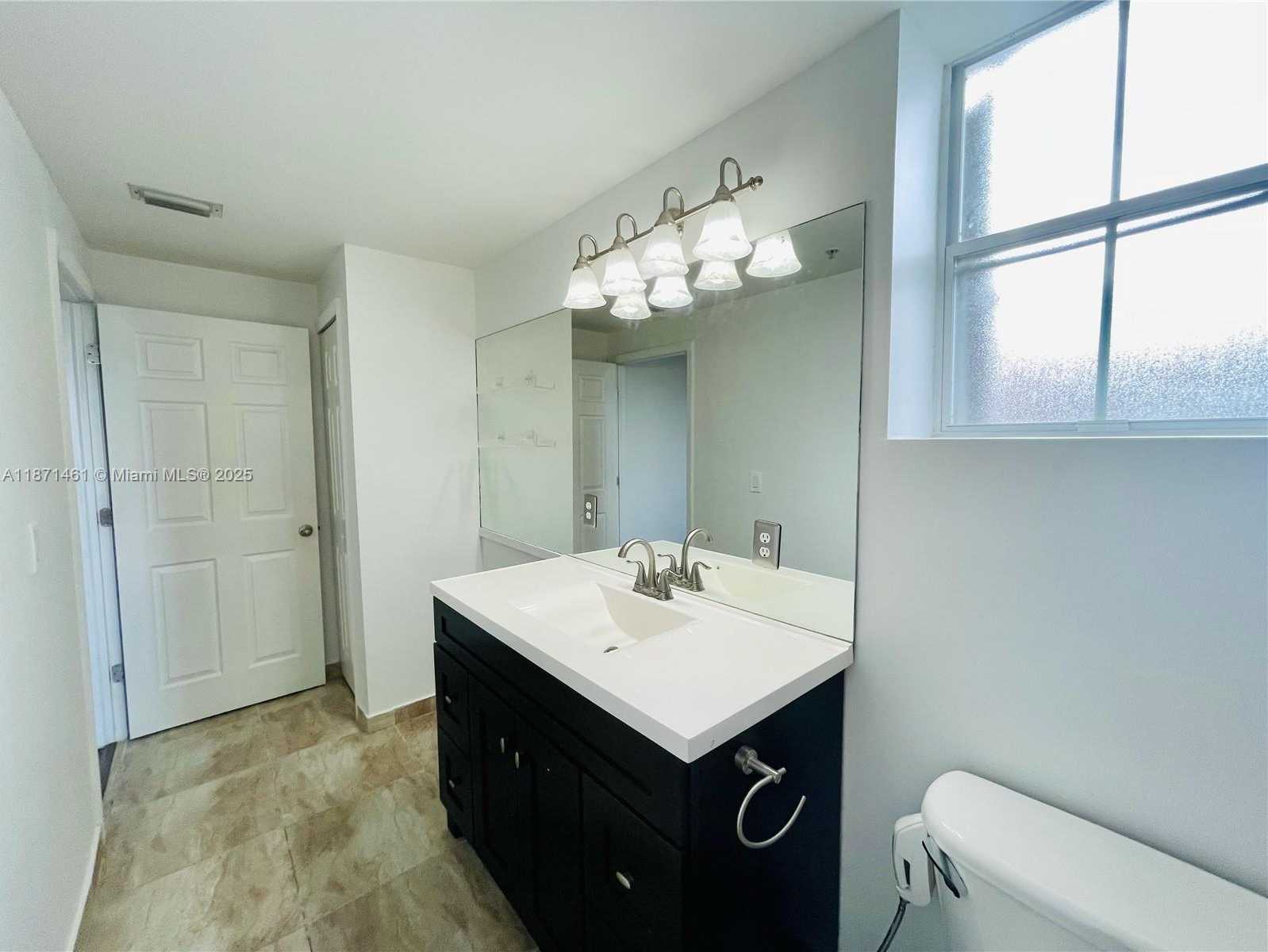Small Image of 6560 NORTH WEST 114TH AVE #538, Doral Number 36