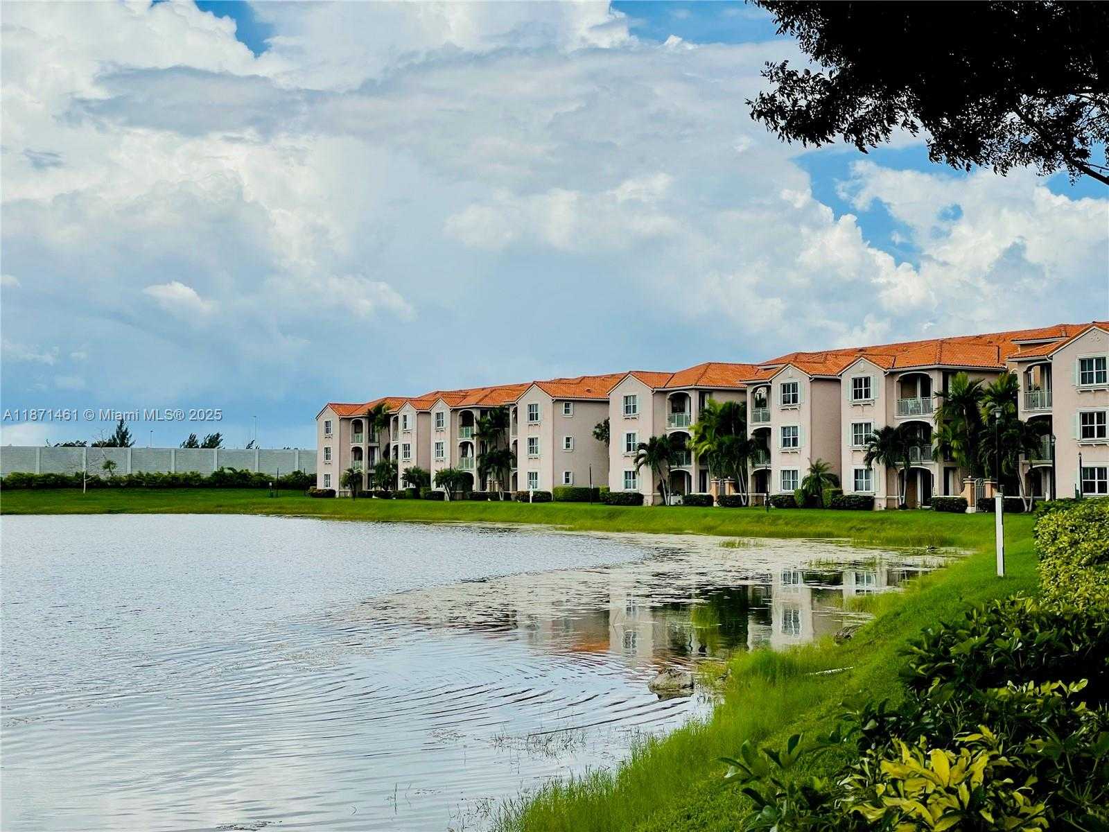Small Image of 6560 NORTH WEST 114TH AVE #538, Doral Number 48