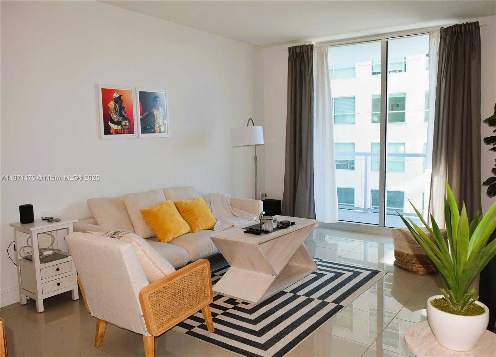 Small Image of 185 SOUTH WEST 7TH ST #1614, Miami Number 2